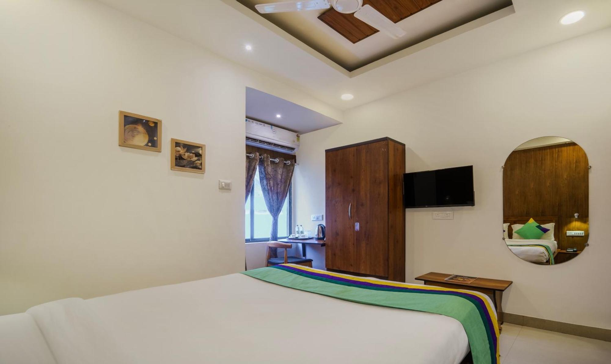 Treebo Park Palace Guwahati Bagian luar foto