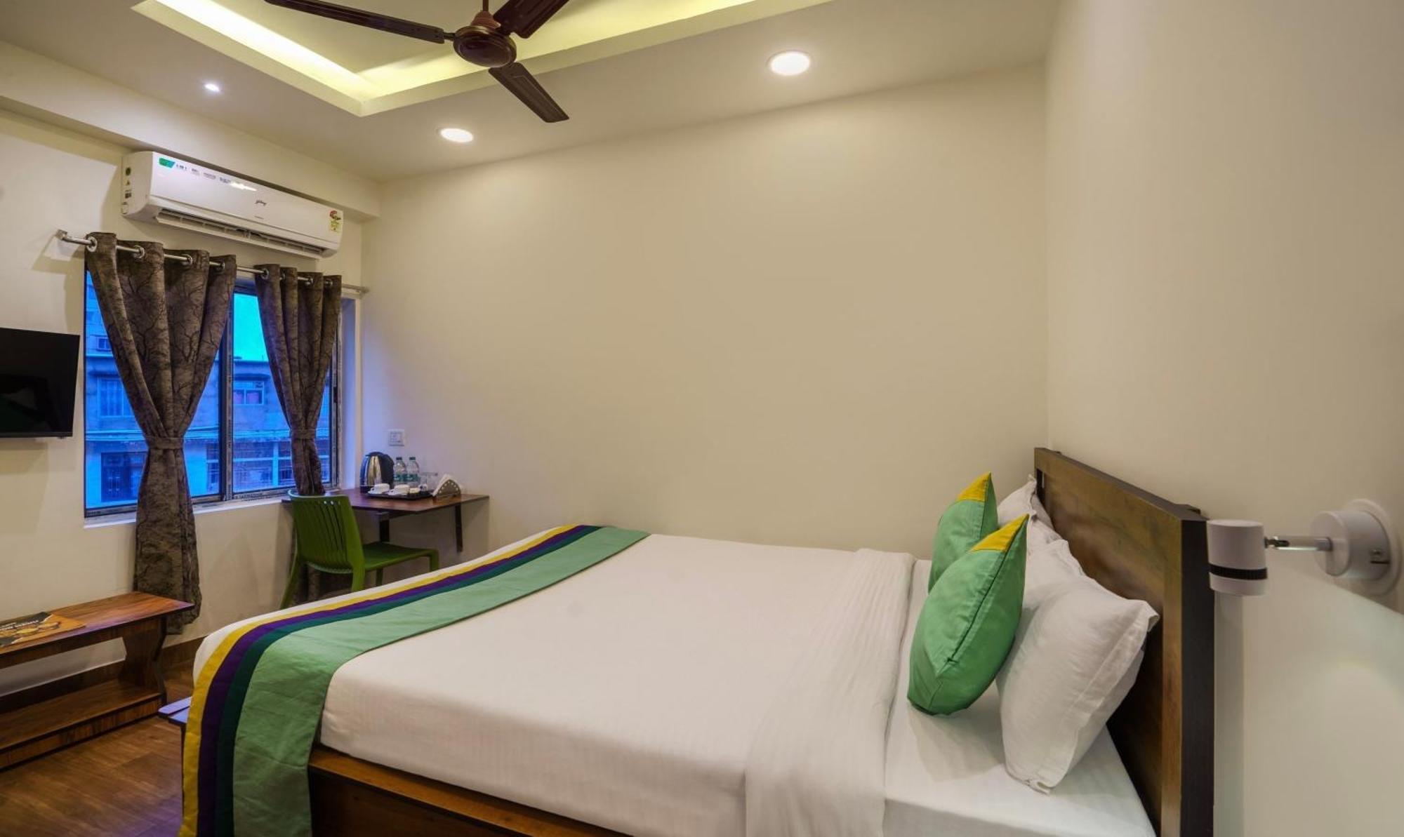 Treebo Park Palace Guwahati Bagian luar foto