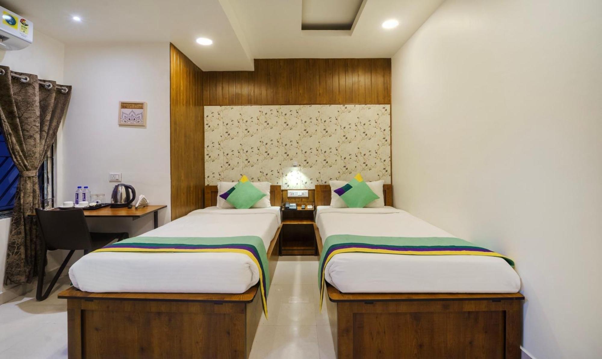 Treebo Park Palace Guwahati Bagian luar foto