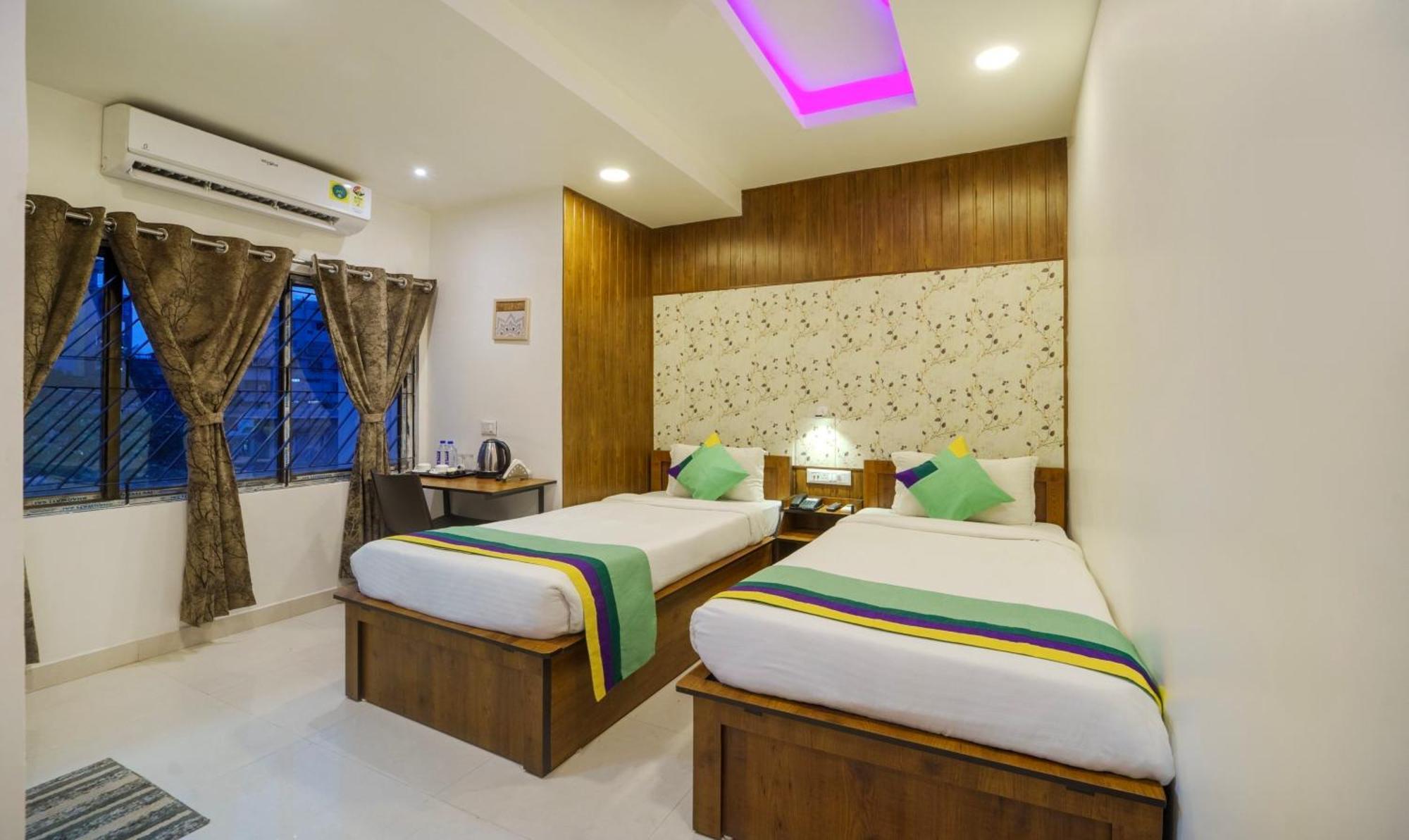 Treebo Park Palace Guwahati Bagian luar foto